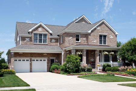 Say Goodbye to Stains with Driveway Cleaning in Conroe